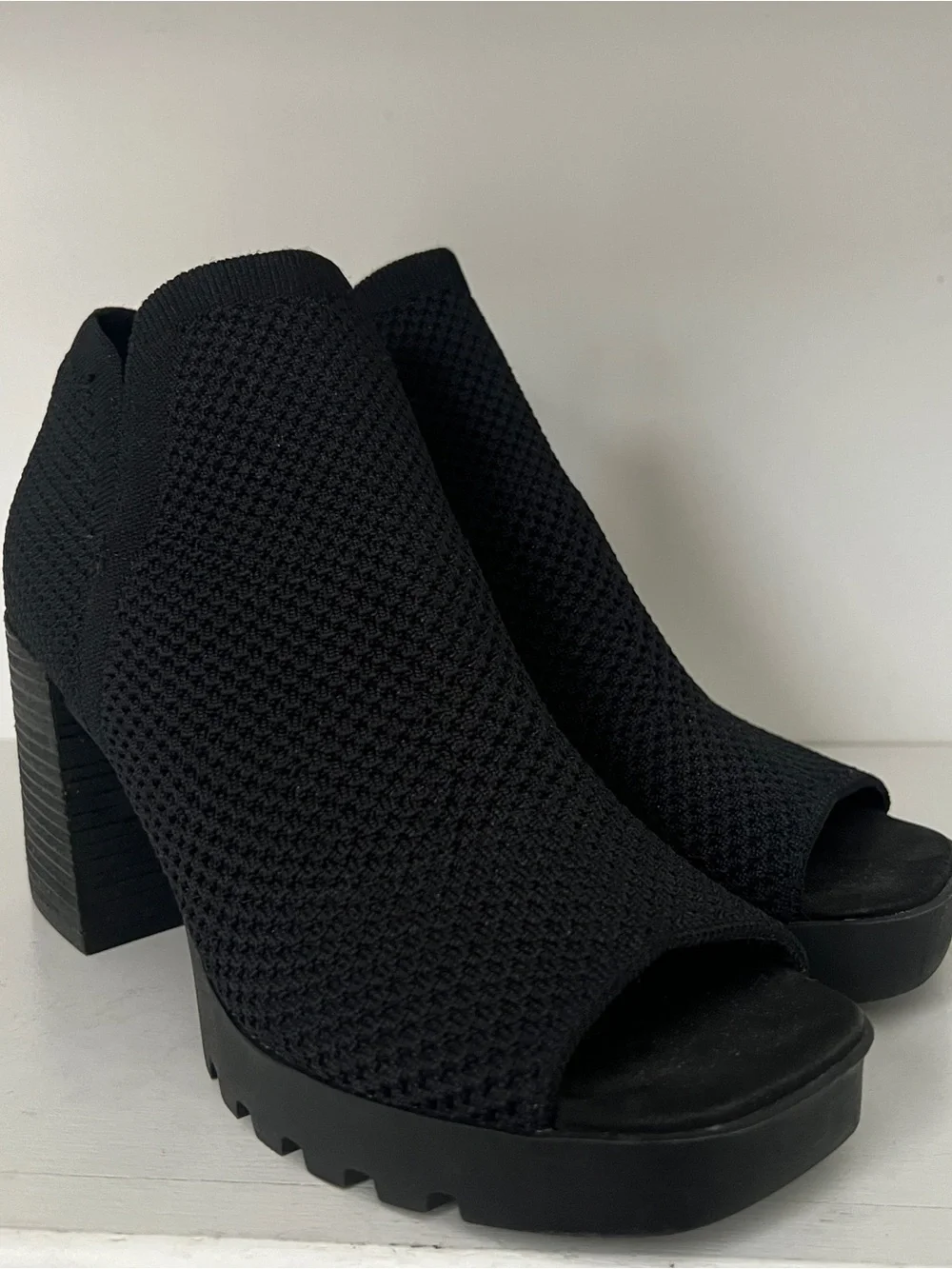 Eileen Fisher Collin knit peep toe booties stacked block heel Size 6 Black